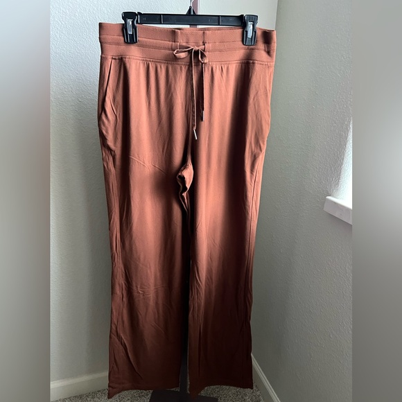 Lululemon Pants - Picture 2 of 6